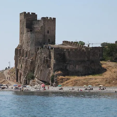 Pitagora Couette-café Roseto Capo Spulico